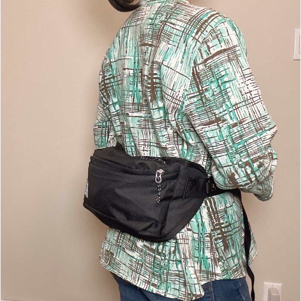 Unisex courier/cross-body Bag - Picture 6 of 6
